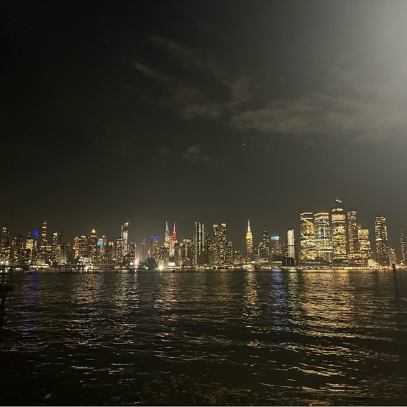 Meet your Posher, Chloe - Picture 1 of 1